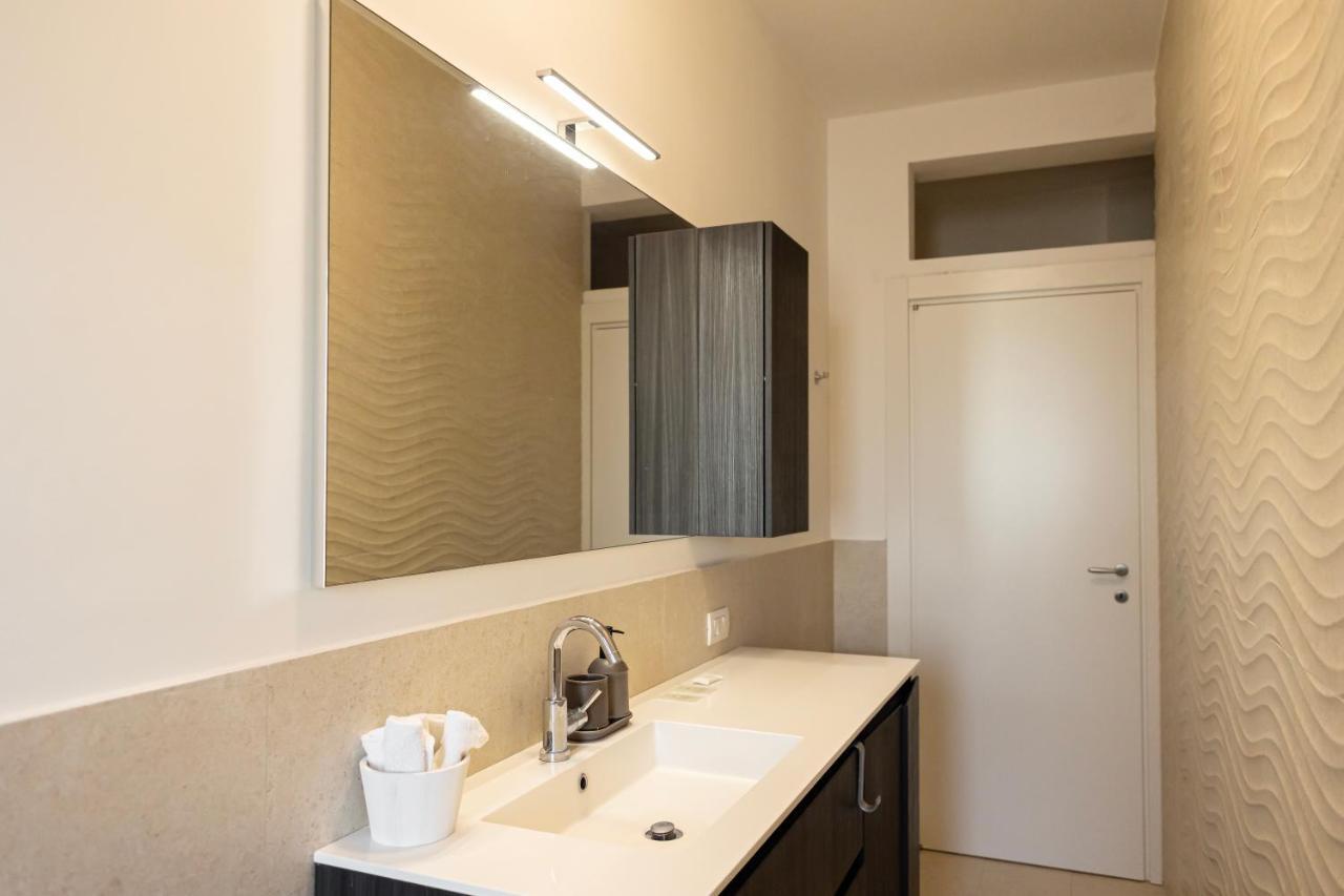 Apartamento Bilocale Moderno Ed Esclusivo Milán Exterior foto